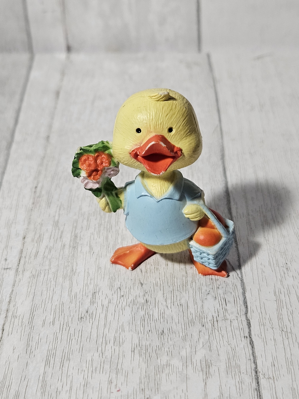 Suzy’s Zoo Duck Figurine Enesco Resin Polly Quacker Flowers Basket